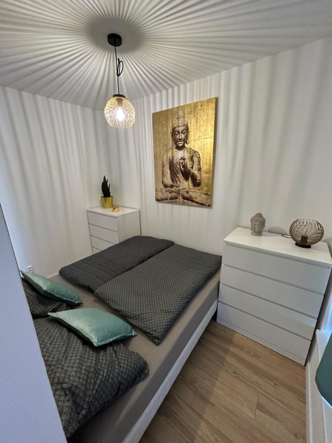 Cozy 1-Bedroom Condo Miloslavov 外观 照片